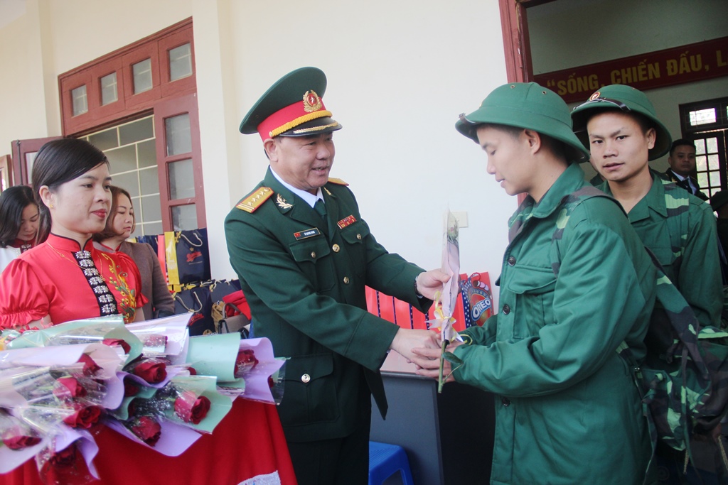 Lãnh đạo sâu sát, chủ động tham mưu công tác quân sự, quốc phòng